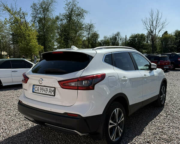 Белый Ниссан Кашкай, объемом двигателя 1.6 л и пробегом 100 тыс. км за 20900 $, фото 5 на Automoto.ua