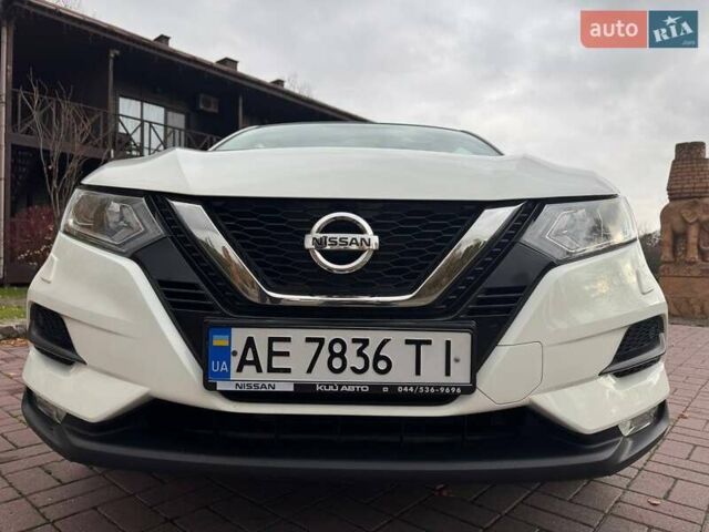 Белый Ниссан Кашкай, объемом двигателя 1.2 л и пробегом 161 тыс. км за 11900 $, фото 15 на Automoto.ua