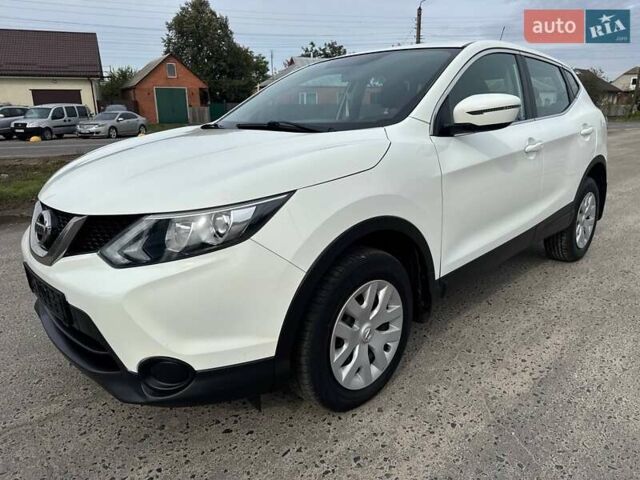 Белый Ниссан Кашкай, объемом двигателя 1.2 л и пробегом 112 тыс. км за 11850 $, фото 9 на Automoto.ua