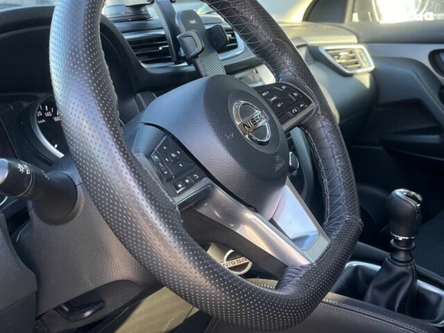 Белый Ниссан Кашкай, объемом двигателя 1.2 л и пробегом 93 тыс. км за 15990 $, фото 30 на Automoto.ua