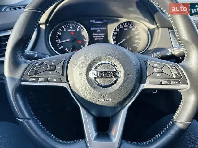 Белый Ниссан Кашкай, объемом двигателя 1.2 л и пробегом 100 тыс. км за 12900 $, фото 8 на Automoto.ua