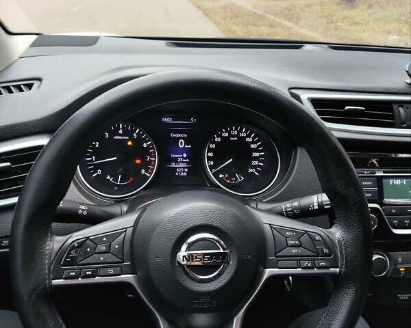 Белый Ниссан Кашкай, объемом двигателя 1.2 л и пробегом 42 тыс. км за 18200 $, фото 4 на Automoto.ua