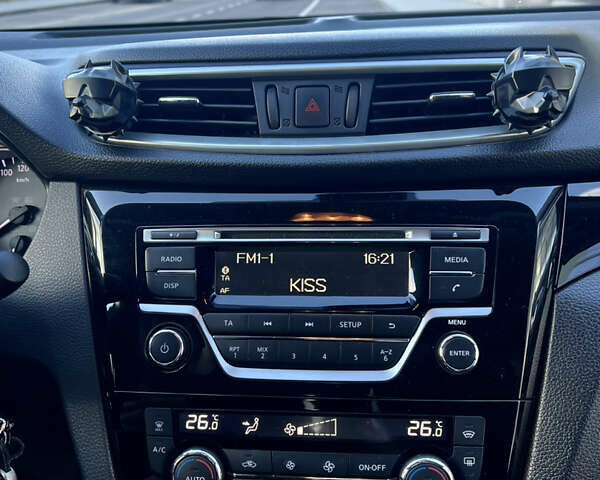 Белый Ниссан Кашкай, объемом двигателя 1.2 л и пробегом 99 тыс. км за 16490 $, фото 10 на Automoto.ua