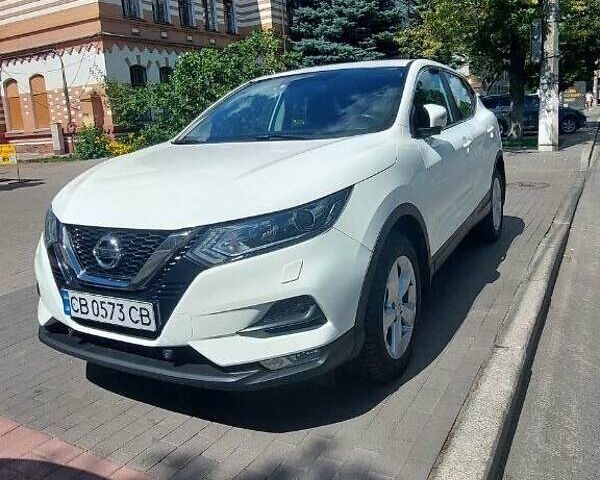 Белый Ниссан Кашкай, объемом двигателя 1.6 л и пробегом 120 тыс. км за 17000 $, фото 2 на Automoto.ua