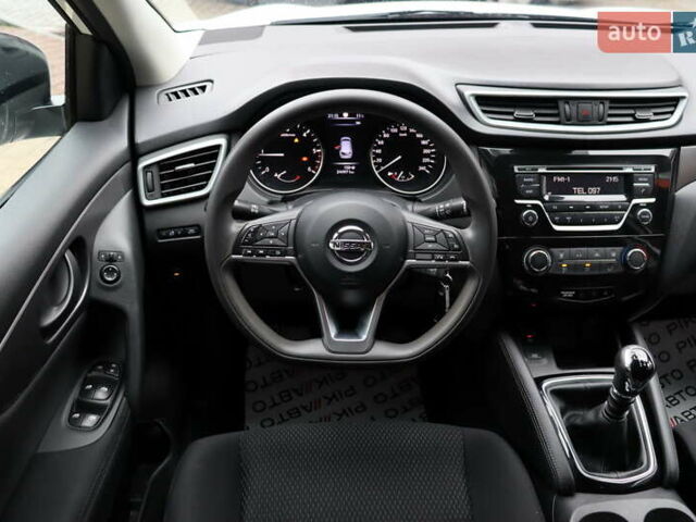 Белый Ниссан Кашкай, объемом двигателя 1.6 л и пробегом 245 тыс. км за 15900 $, фото 29 на Automoto.ua