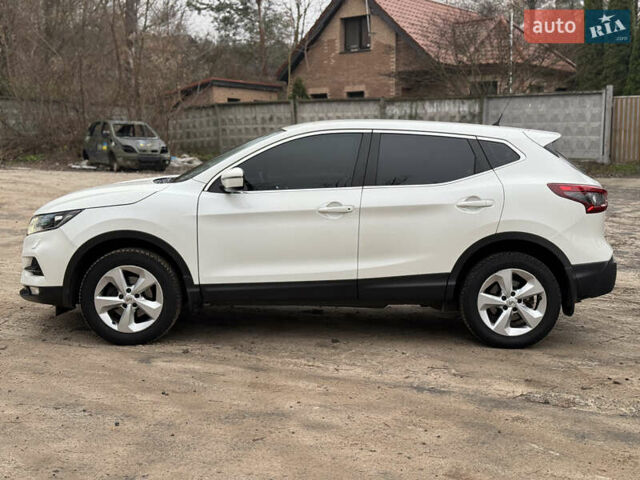 Белый Ниссан Кашкай, объемом двигателя 1.2 л и пробегом 76 тыс. км за 13300 $, фото 3 на Automoto.ua