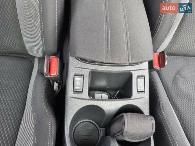 Белый Ниссан Кашкай, объемом двигателя 1.2 л и пробегом 178 тыс. км за 12800 $, фото 29 на Automoto.ua