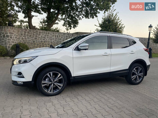 Белый Ниссан Кашкай, объемом двигателя 1.6 л и пробегом 92 тыс. км за 19950 $, фото 4 на Automoto.ua
