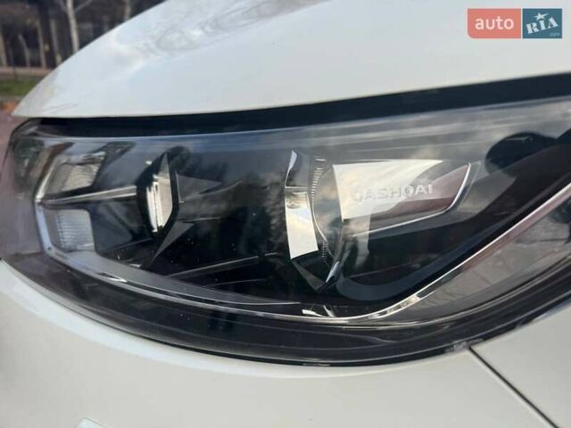 Белый Ниссан Кашкай, объемом двигателя 1.2 л и пробегом 161 тыс. км за 11900 $, фото 13 на Automoto.ua