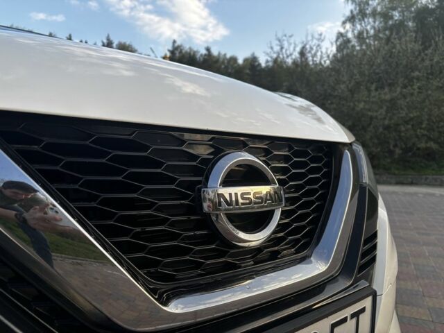 Белый Ниссан Кашкай, объемом двигателя 1.2 л и пробегом 130 тыс. км за 12300 $, фото 13 на Automoto.ua