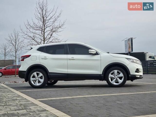 Белый Ниссан Кашкай, объемом двигателя 1.2 л и пробегом 178 тыс. км за 12800 $, фото 12 на Automoto.ua