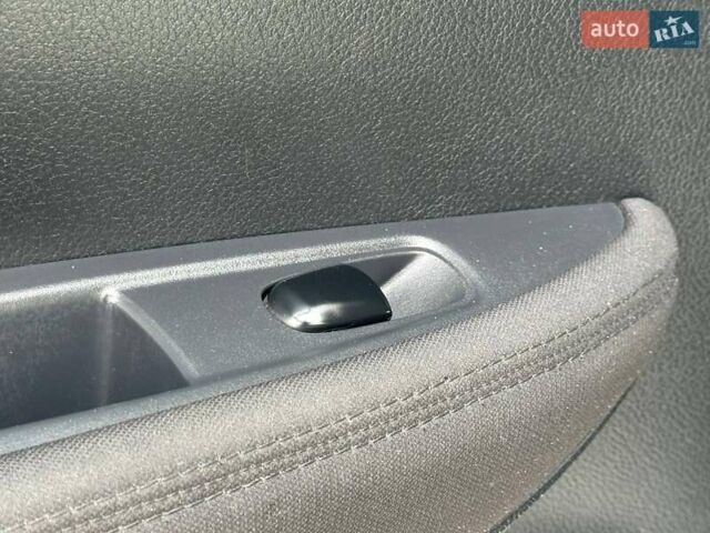 Белый Ниссан Кашкай, объемом двигателя 1.2 л и пробегом 112 тыс. км за 11850 $, фото 37 на Automoto.ua