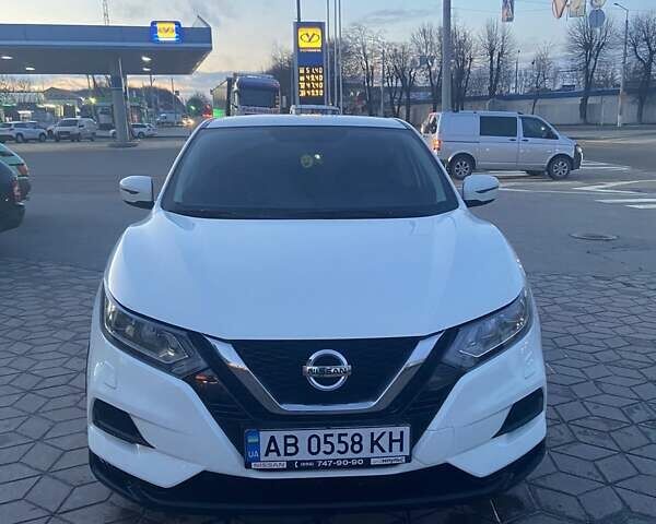 Білий Ніссан Кашкай, об'ємом двигуна 1.6 л та пробігом 102 тис. км за 16999 $, фото 1 на Automoto.ua