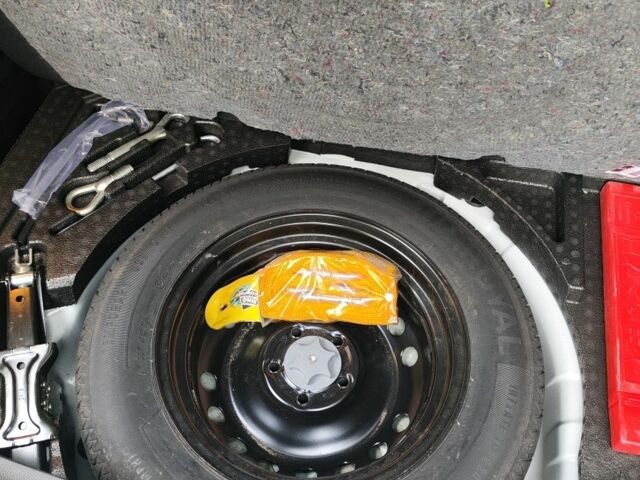 Белый Ниссан Кашкай, объемом двигателя 1.2 л и пробегом 42 тыс. км за 18200 $, фото 10 на Automoto.ua