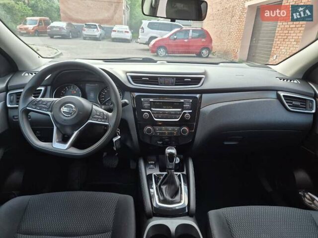 Белый Ниссан Кашкай, объемом двигателя 1.2 л и пробегом 49 тыс. км за 17000 $, фото 9 на Automoto.ua