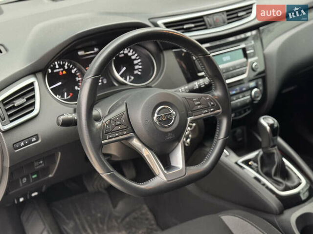 Белый Ниссан Кашкай, объемом двигателя 1.2 л и пробегом 76 тыс. км за 13300 $, фото 13 на Automoto.ua