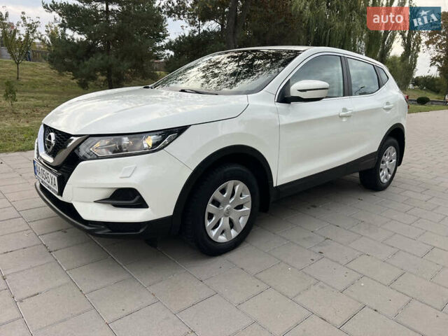 Белый Ниссан Кашкай, объемом двигателя 1.2 л и пробегом 64 тыс. км за 14200 $, фото 10 на Automoto.ua