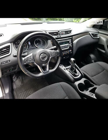 Білий Ніссан Кашкай, об'ємом двигуна 1.6 л та пробігом 102 тис. км за 16999 $, фото 5 на Automoto.ua