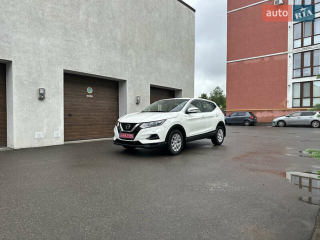Белый Ниссан Кашкай, объемом двигателя 1.6 л и пробегом 245 тыс. км за 14800 $, фото 5 на Automoto.ua