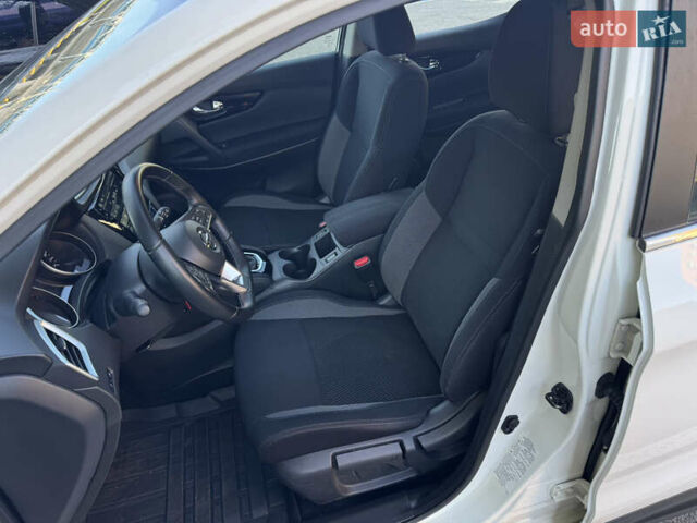 Білий Ніссан Кашкай, об'ємом двигуна 2 л та пробігом 57 тис. км за 19500 $, фото 21 на Automoto.ua