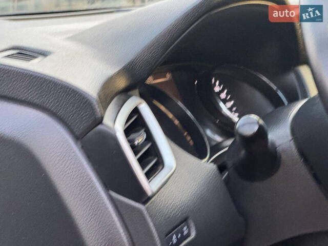 Белый Ниссан Кашкай, объемом двигателя 1.2 л и пробегом 113 тыс. км за 10950 $, фото 38 на Automoto.ua