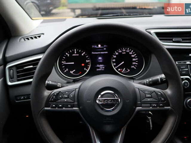 Белый Ниссан Кашкай, объемом двигателя 1.6 л и пробегом 245 тыс. км за 15900 $, фото 14 на Automoto.ua