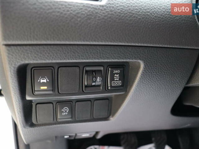 Белый Ниссан Кашкай, объемом двигателя 1.6 л и пробегом 245 тыс. км за 15900 $, фото 20 на Automoto.ua