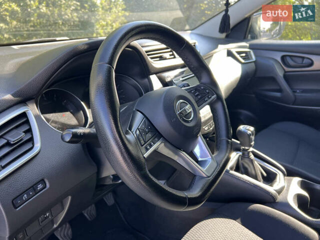 Білий Ніссан Кашкай, об'ємом двигуна 1.2 л та пробігом 205 тис. км за 11500 $, фото 25 на Automoto.ua