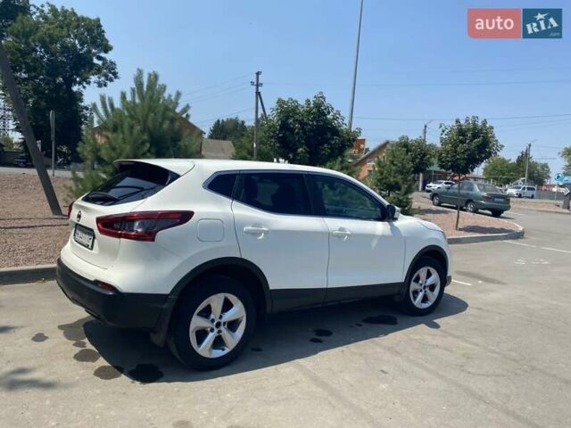Білий Ніссан Кашкай, об'ємом двигуна 1.2 л та пробігом 108 тис. км за 14600 $, фото 12 на Automoto.ua