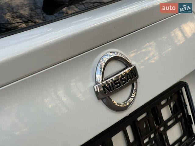 Белый Ниссан Кашкай, объемом двигателя 1.2 л и пробегом 113 тыс. км за 10950 $, фото 20 на Automoto.ua