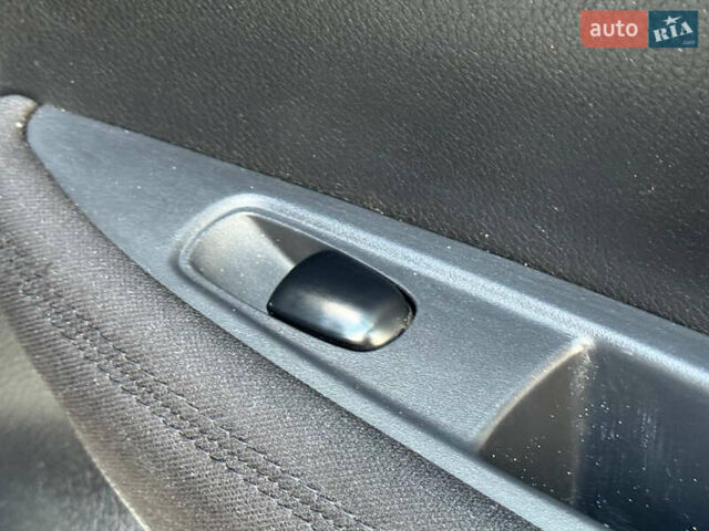 Белый Ниссан Кашкай, объемом двигателя 1.2 л и пробегом 113 тыс. км за 10950 $, фото 44 на Automoto.ua