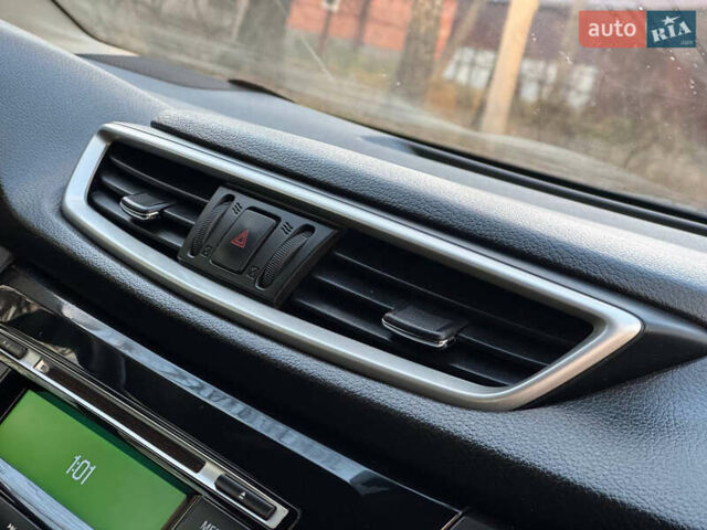 Белый Ниссан Кашкай, объемом двигателя 1.2 л и пробегом 113 тыс. км за 10950 $, фото 55 на Automoto.ua