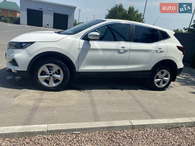 Білий Ніссан Кашкай, об'ємом двигуна 1.2 л та пробігом 108 тис. км за 14600 $, фото 4 на Automoto.ua