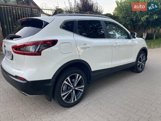 Белый Ниссан Кашкай, объемом двигателя 1.6 л и пробегом 92 тыс. км за 19950 $, фото 10 на Automoto.ua