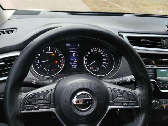 Белый Ниссан Кашкай, объемом двигателя 1.2 л и пробегом 42 тыс. км за 18200 $, фото 6 на Automoto.ua