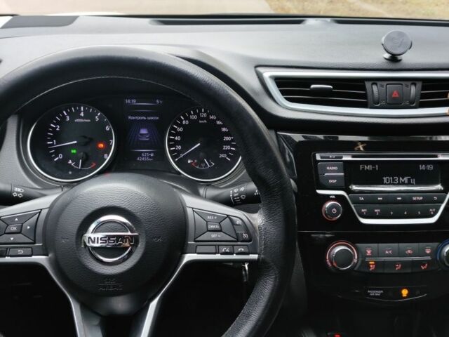 Белый Ниссан Кашкай, объемом двигателя 1.2 л и пробегом 42 тыс. км за 18200 $, фото 12 на Automoto.ua
