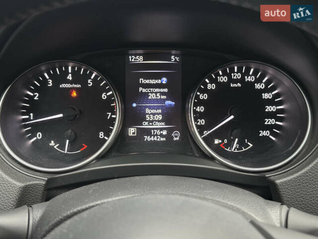 Белый Ниссан Кашкай, объемом двигателя 1.2 л и пробегом 76 тыс. км за 13300 $, фото 21 на Automoto.ua