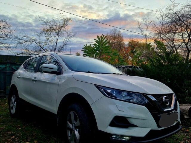 Білий Ніссан Кашкай, об'ємом двигуна 2 л та пробігом 61 тис. км за 23000 $, фото 4 на Automoto.ua