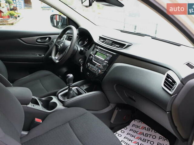 Белый Ниссан Кашкай, объемом двигателя 1.6 л и пробегом 245 тыс. км за 15900 $, фото 37 на Automoto.ua