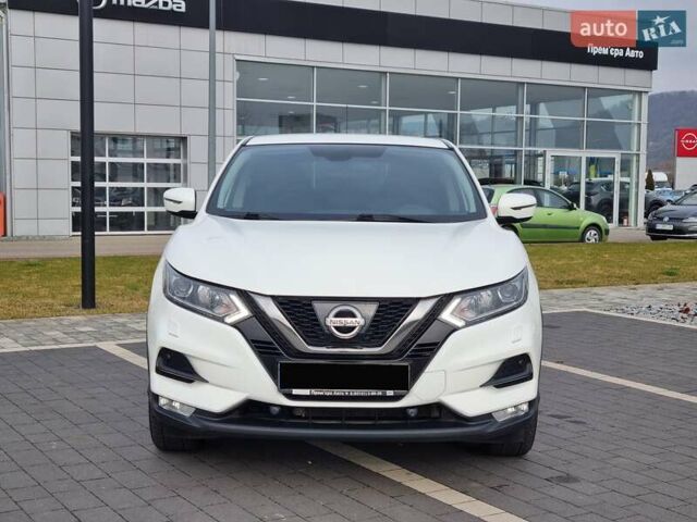 Белый Ниссан Кашкай, объемом двигателя 1.2 л и пробегом 178 тыс. км за 12800 $, фото 8 на Automoto.ua