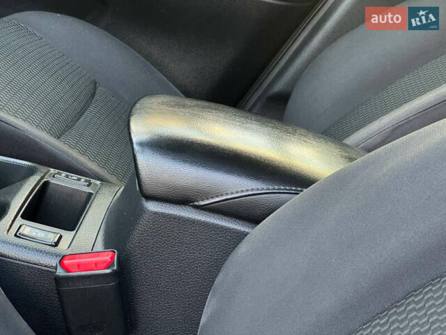 Белый Ниссан Кашкай, объемом двигателя 1.2 л и пробегом 113 тыс. км за 10950 $, фото 32 на Automoto.ua