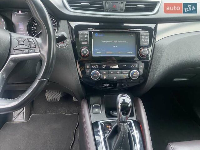 Белый Ниссан Кашкай, объемом двигателя 1.6 л и пробегом 58 тыс. км за 17900 $, фото 19 на Automoto.ua