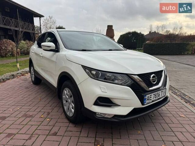 Белый Ниссан Кашкай, объемом двигателя 1.2 л и пробегом 161 тыс. км за 11900 $, фото 9 на Automoto.ua