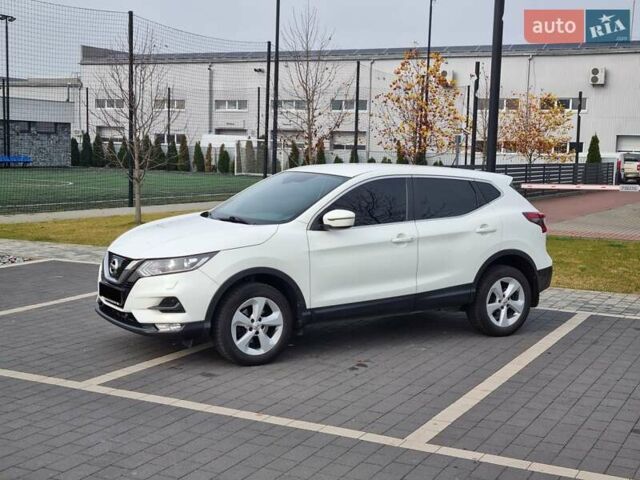 Белый Ниссан Кашкай, объемом двигателя 1.2 л и пробегом 178 тыс. км за 12800 $, фото 4 на Automoto.ua