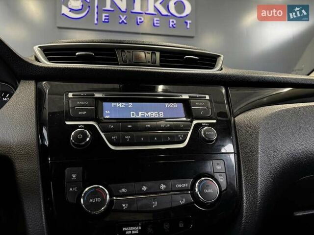 Белый Ниссан Кашкай, объемом двигателя 1.2 л и пробегом 100 тыс. км за 14900 $, фото 34 на Automoto.ua