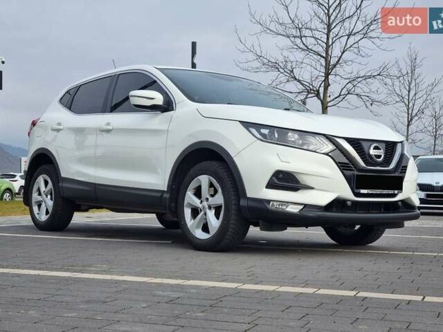 Белый Ниссан Кашкай, объемом двигателя 1.2 л и пробегом 178 тыс. км за 12800 $, фото 11 на Automoto.ua