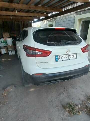 Білий Ніссан Кашкай, об'ємом двигуна 1.2 л та пробігом 99 тис. км за 15900 $, фото 17 на Automoto.ua