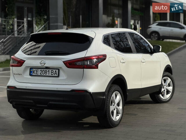 Белый Ниссан Кашкай, объемом двигателя 2 л и пробегом 126 тыс. км за 17000 $, фото 4 на Automoto.ua
