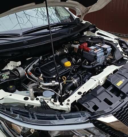 Білий Ніссан Кашкай, об'ємом двигуна 1.6 л та пробігом 75 тис. км за 21000 $, фото 1 на Automoto.ua