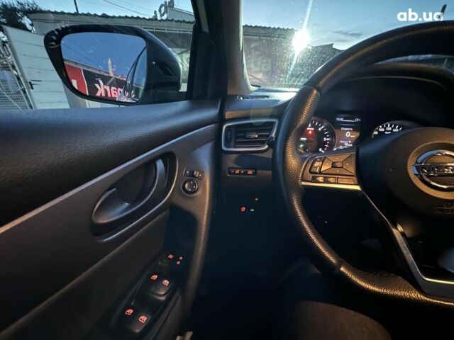 Белый Ниссан Кашкай, объемом двигателя 1.6 л и пробегом 130 тыс. км за 17790 $, фото 29 на Automoto.ua